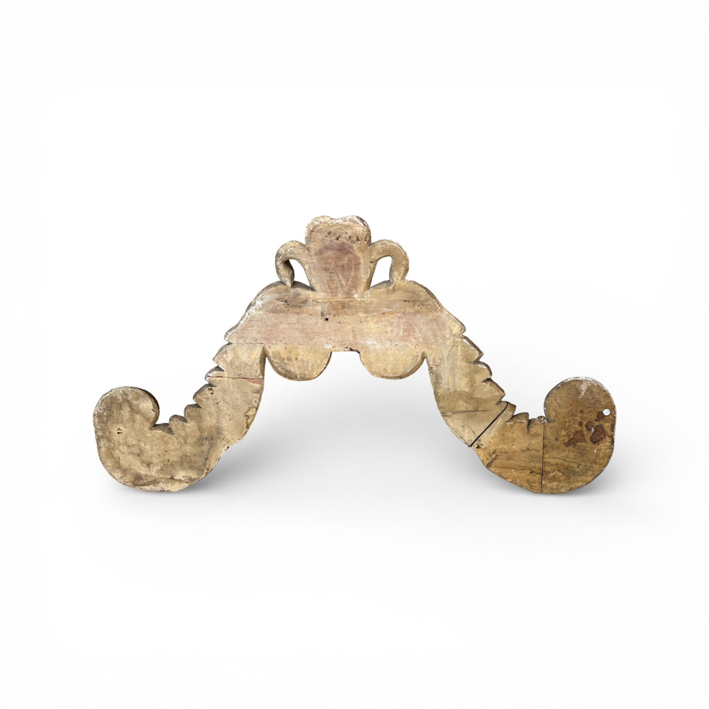 18th Century Antique Italian Giltwood Fragment