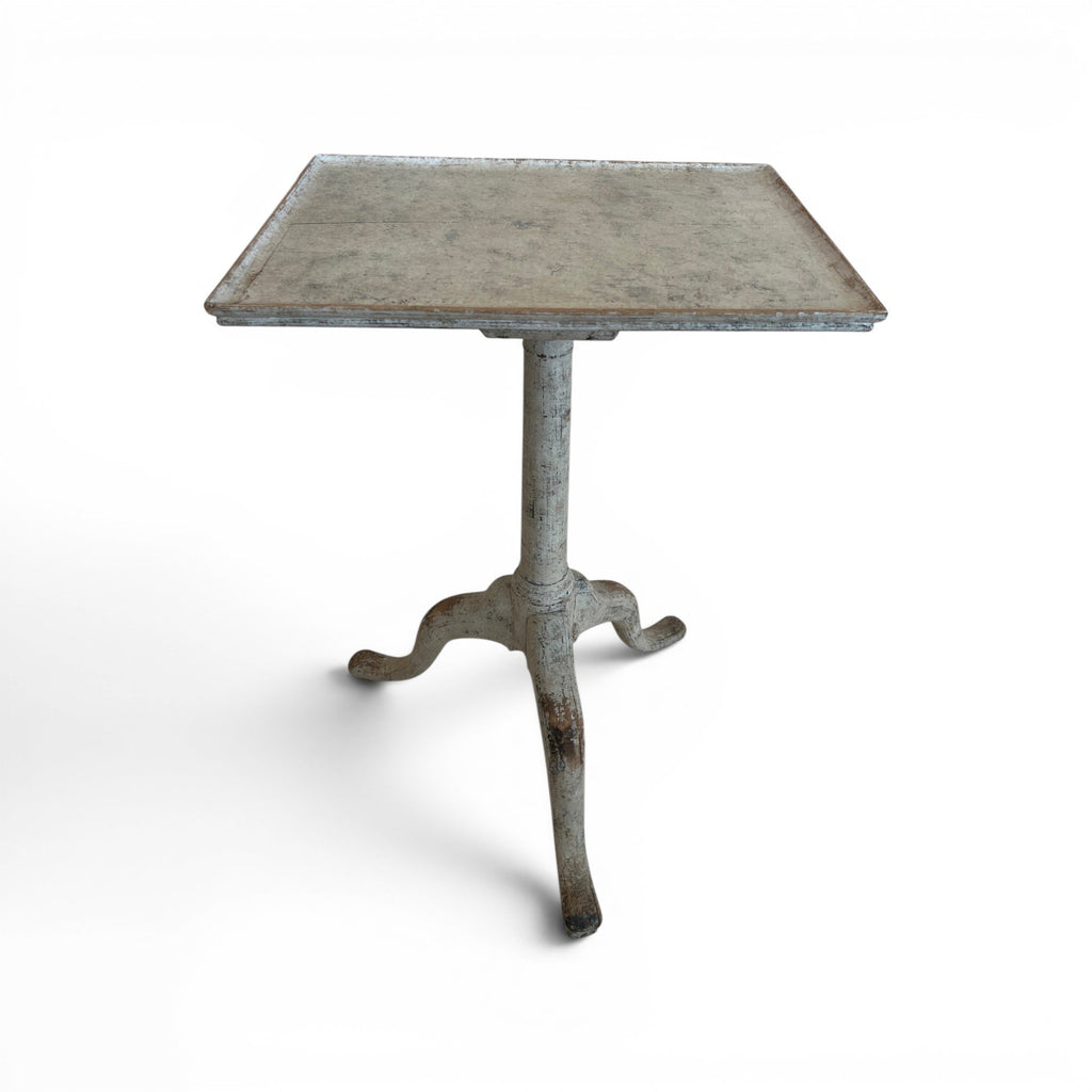 18th Century English Small Accent Table