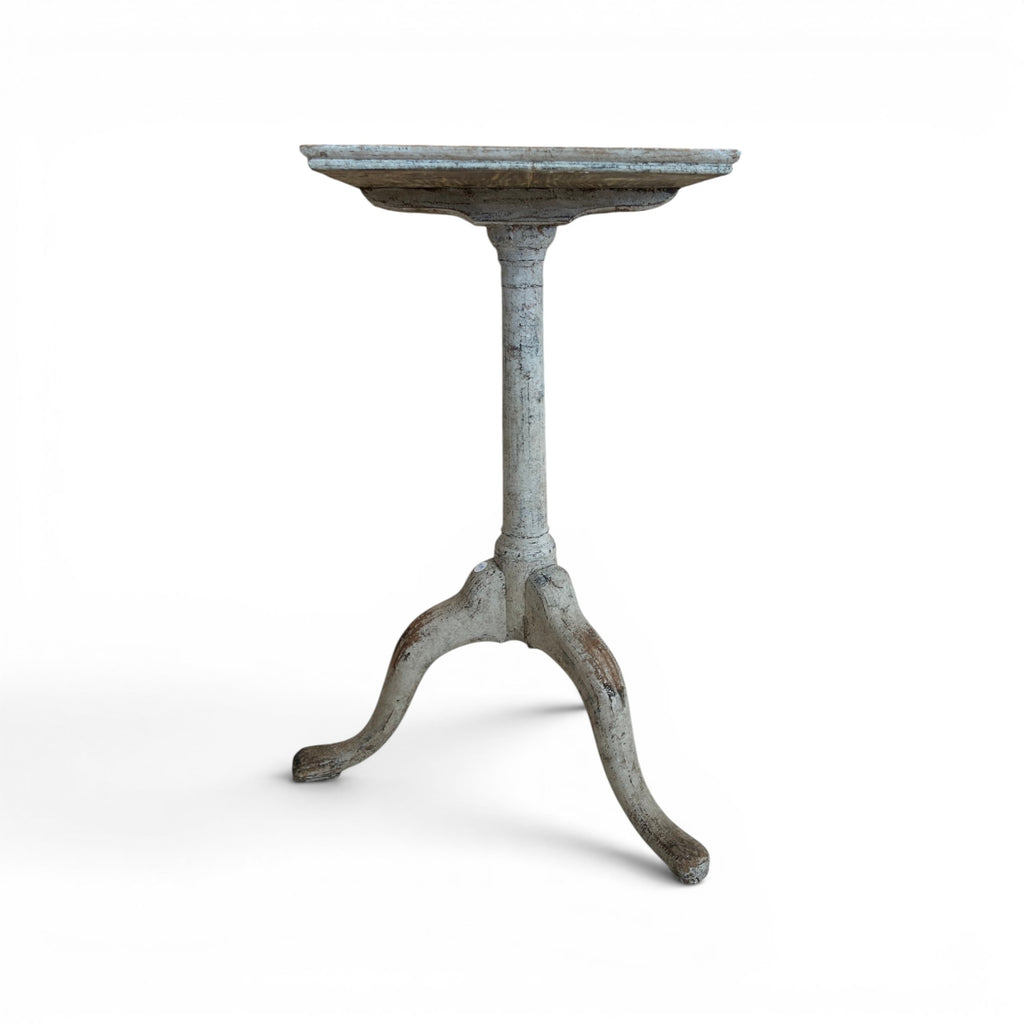 18th Century English Small Accent Table