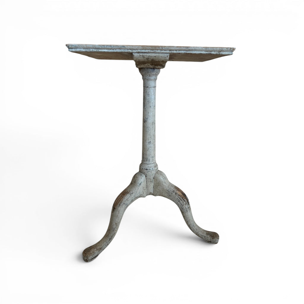 18th Century English Small Accent Table