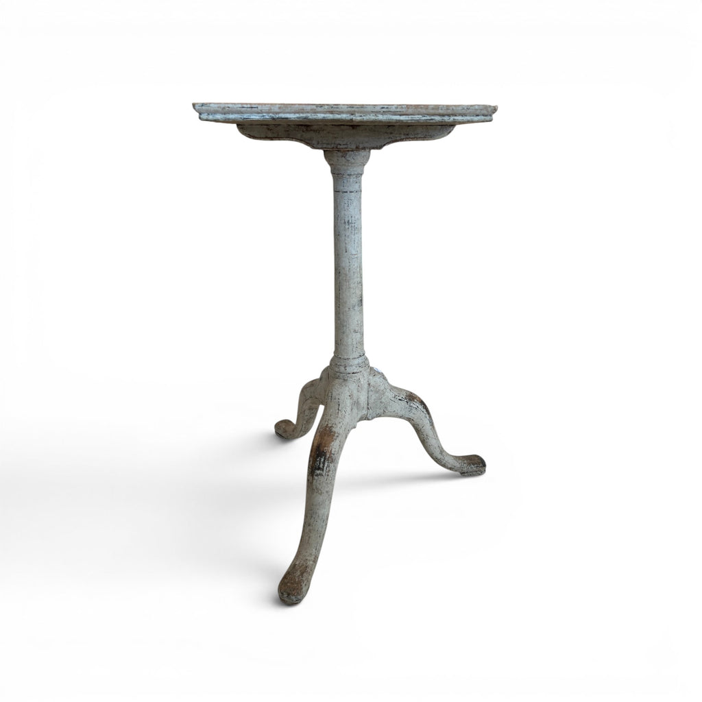 18th Century English Small Accent Table