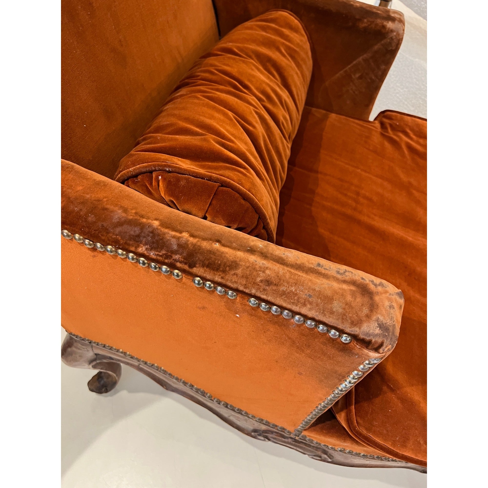 18th Century Venetian Walnut Chaise