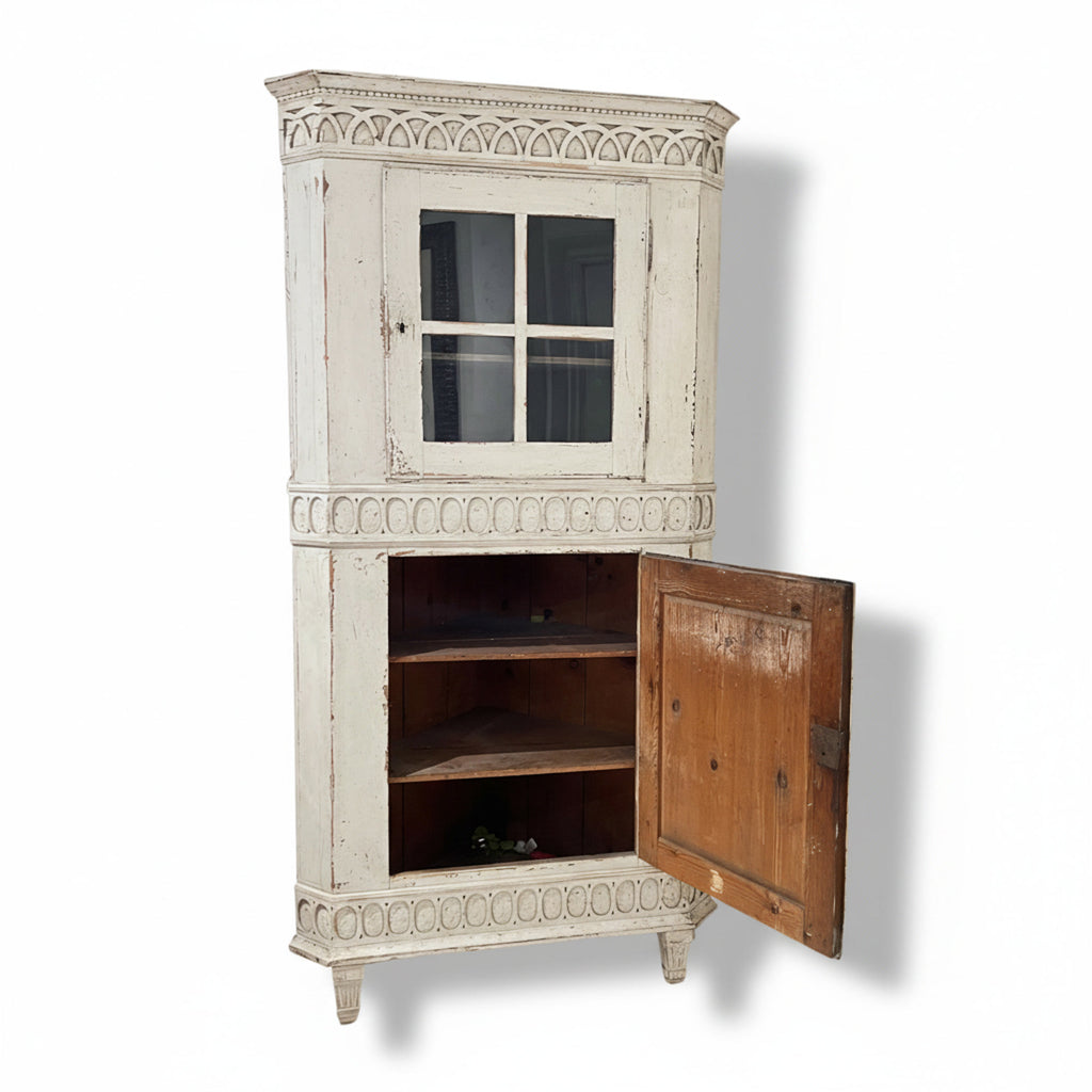 18th Century Swedish Gustavian Corner Antique Cabinet