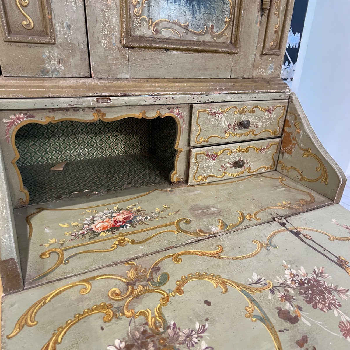 19th Century Italian Painted Secrétaire with Landscapes & Cabriole Legs