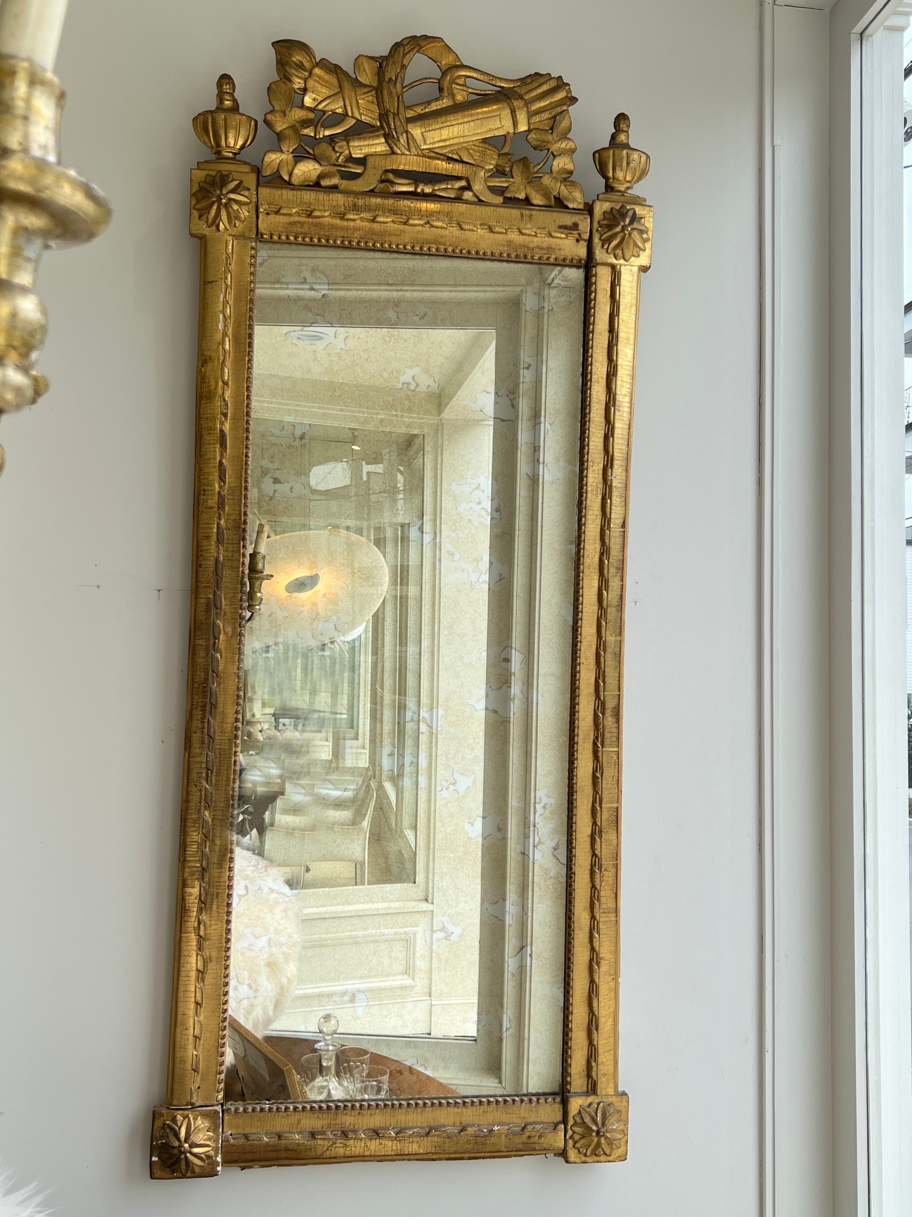 French Louis XVI Gilded Mirror with Neoclassical Carving