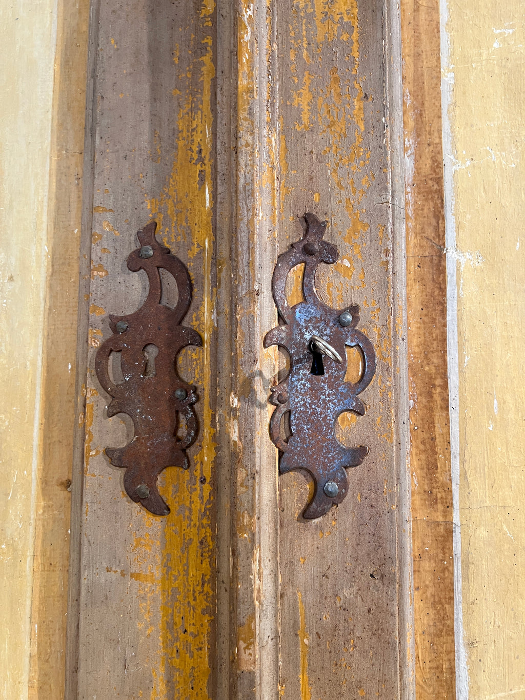 18th Century Italian Armoire or Cupboard