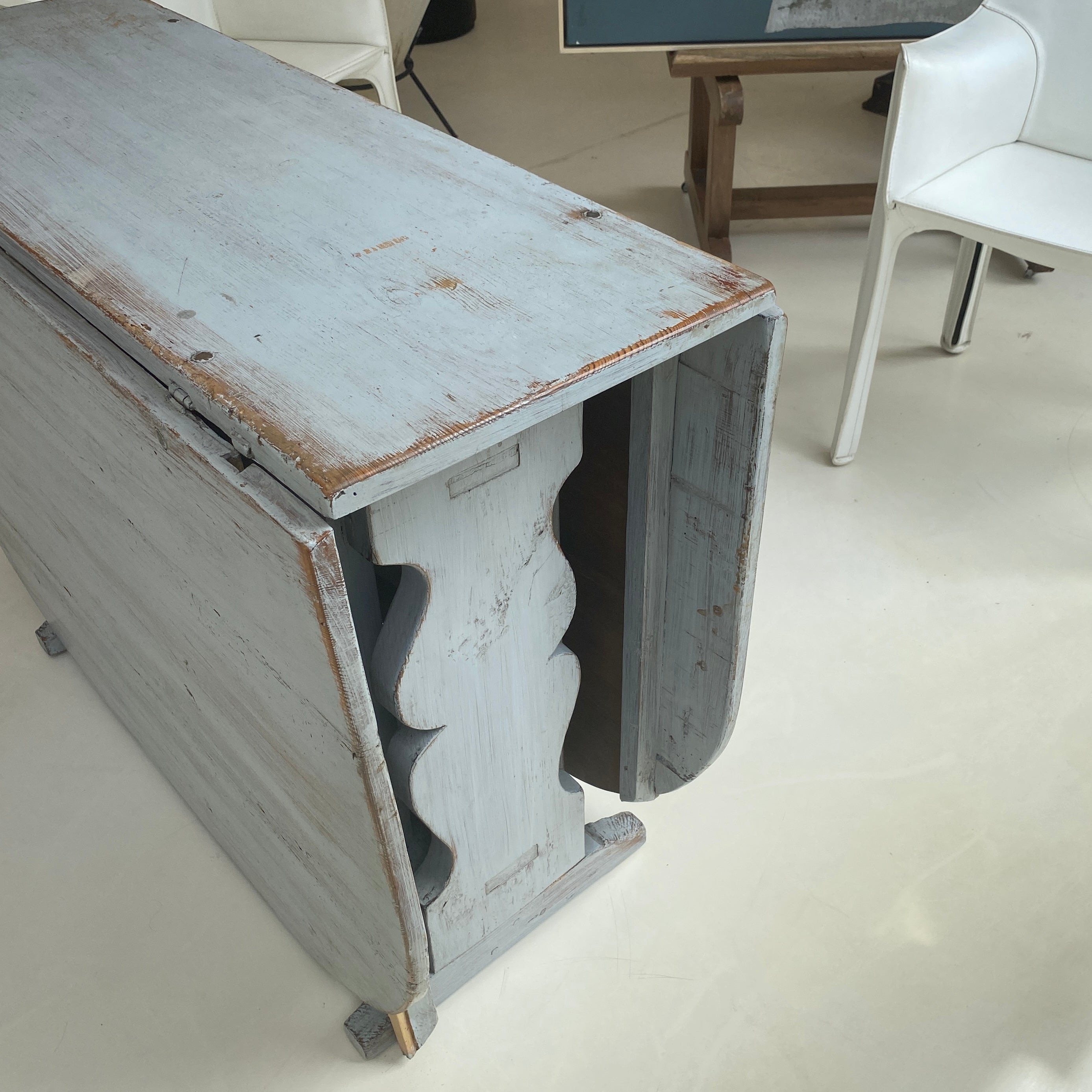 19th Century Gustavian Dropleaf Dining Table