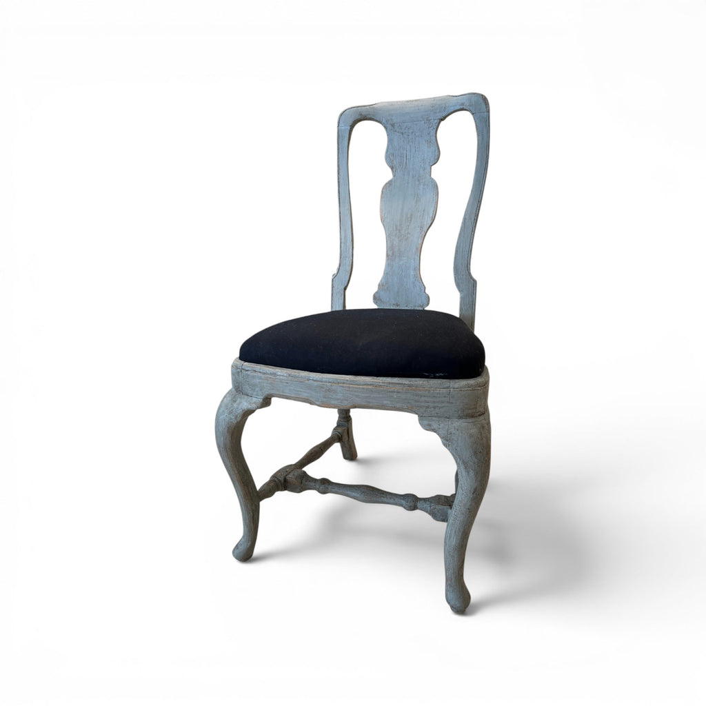 18th Century Swedish Rococo Set of 8 Chairs