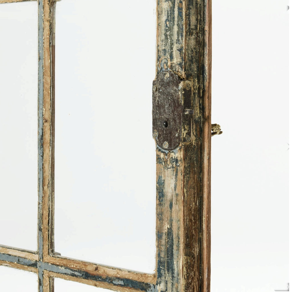 18th Century Swedish Rococo Cabinet with Glass in Doors from Stockholm