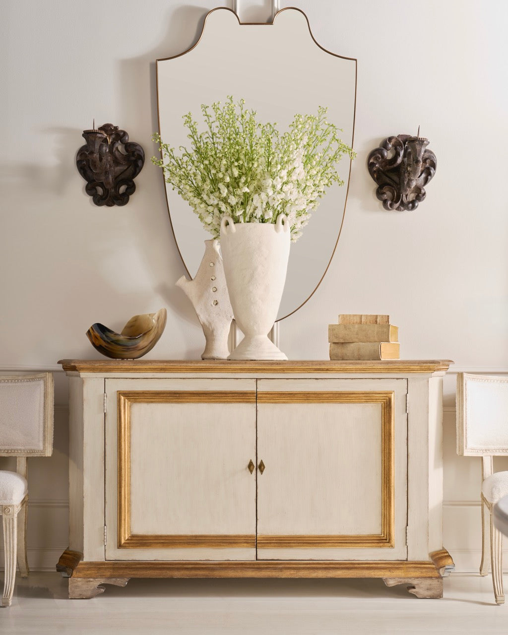 Vincent Credenza - Italian Painted