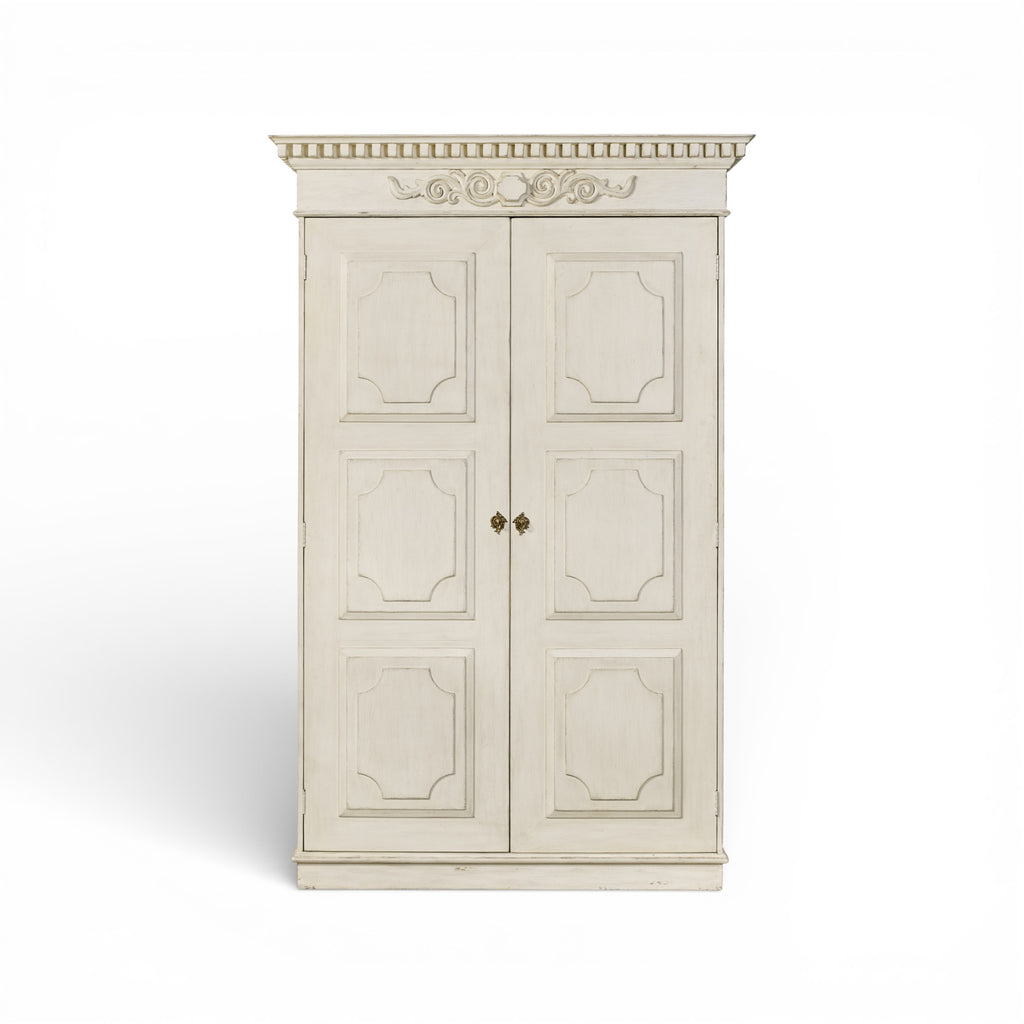 Fountainebleau Wardrobe - Swedish Aged Cream
