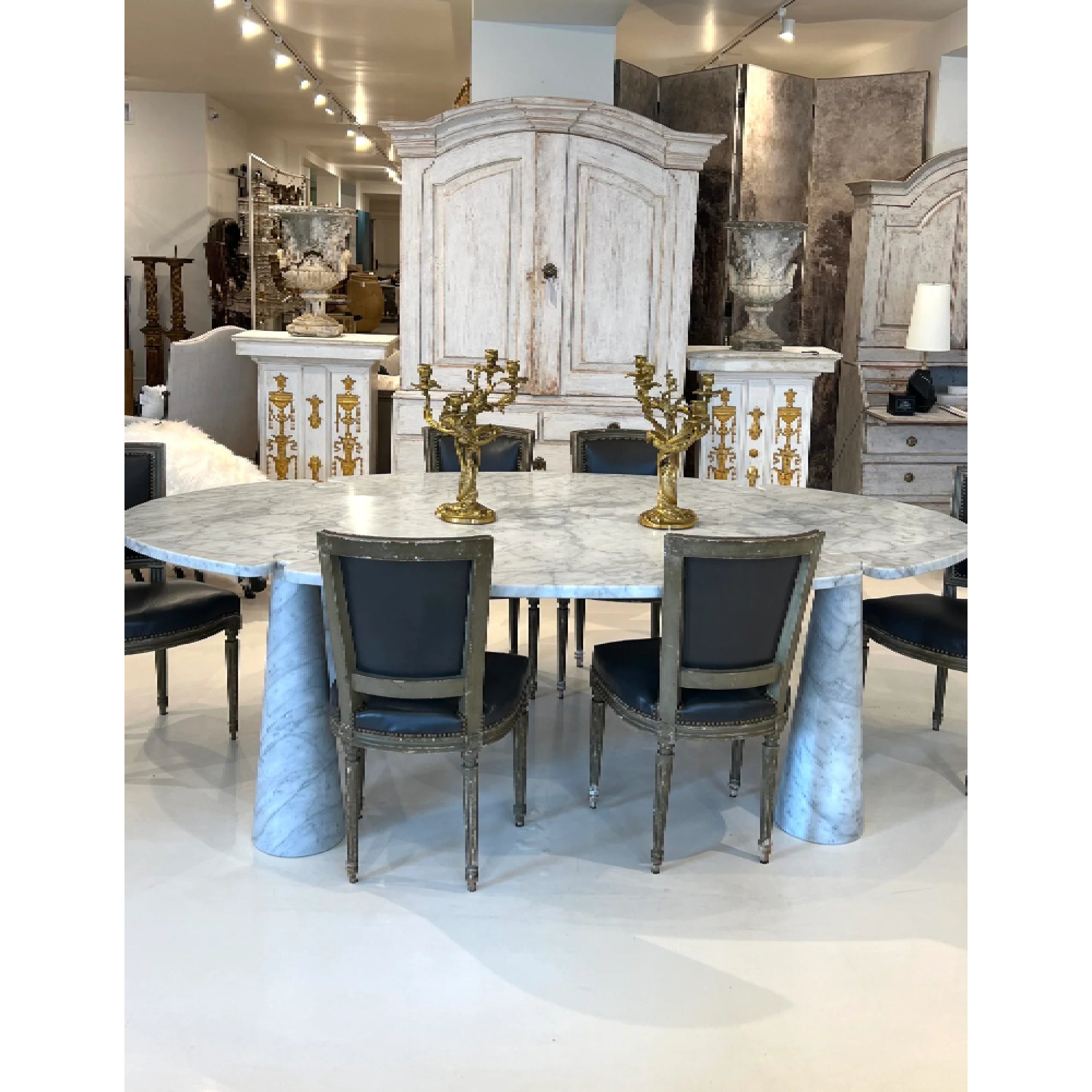 Mangiarotti Oval Dining Table
