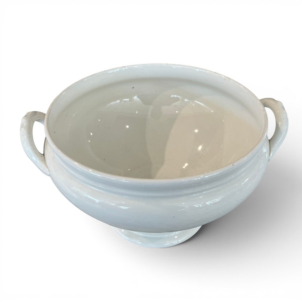 Tara Shaw 19th century European white ironstone tureen bowl with side handles and a classic pedestal base